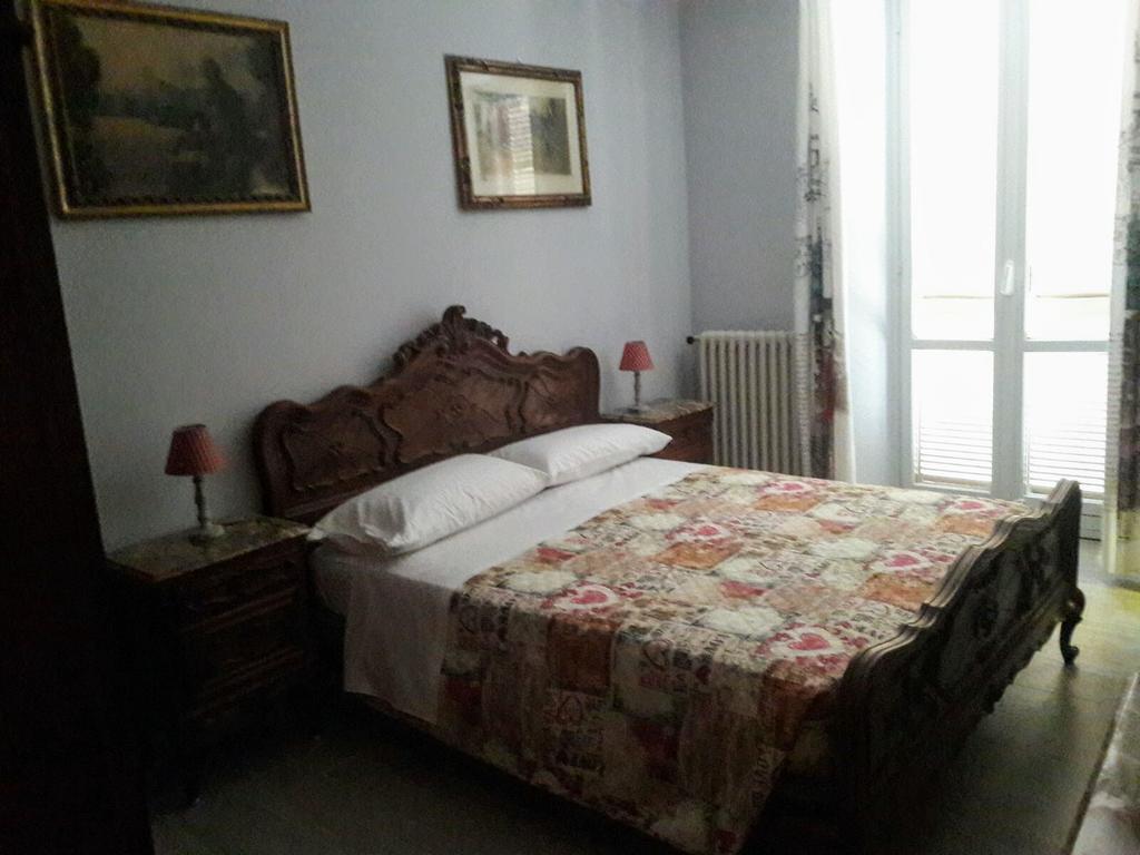 Le Camere Di Gio Алба Екстериор снимка