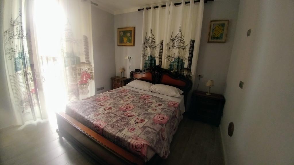 Le Camere Di Gio Алба Екстериор снимка